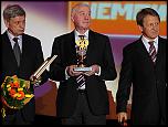     . 

:	chetyrjokhglavyj-russkij-kubok_1353161420505964047tennis_cup.jpg 
:	17 
:	49.5  
ID:	3191